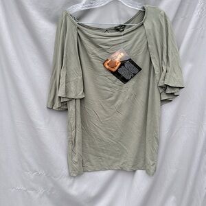 Light olive green shrug sleeve tee 1x by Iman